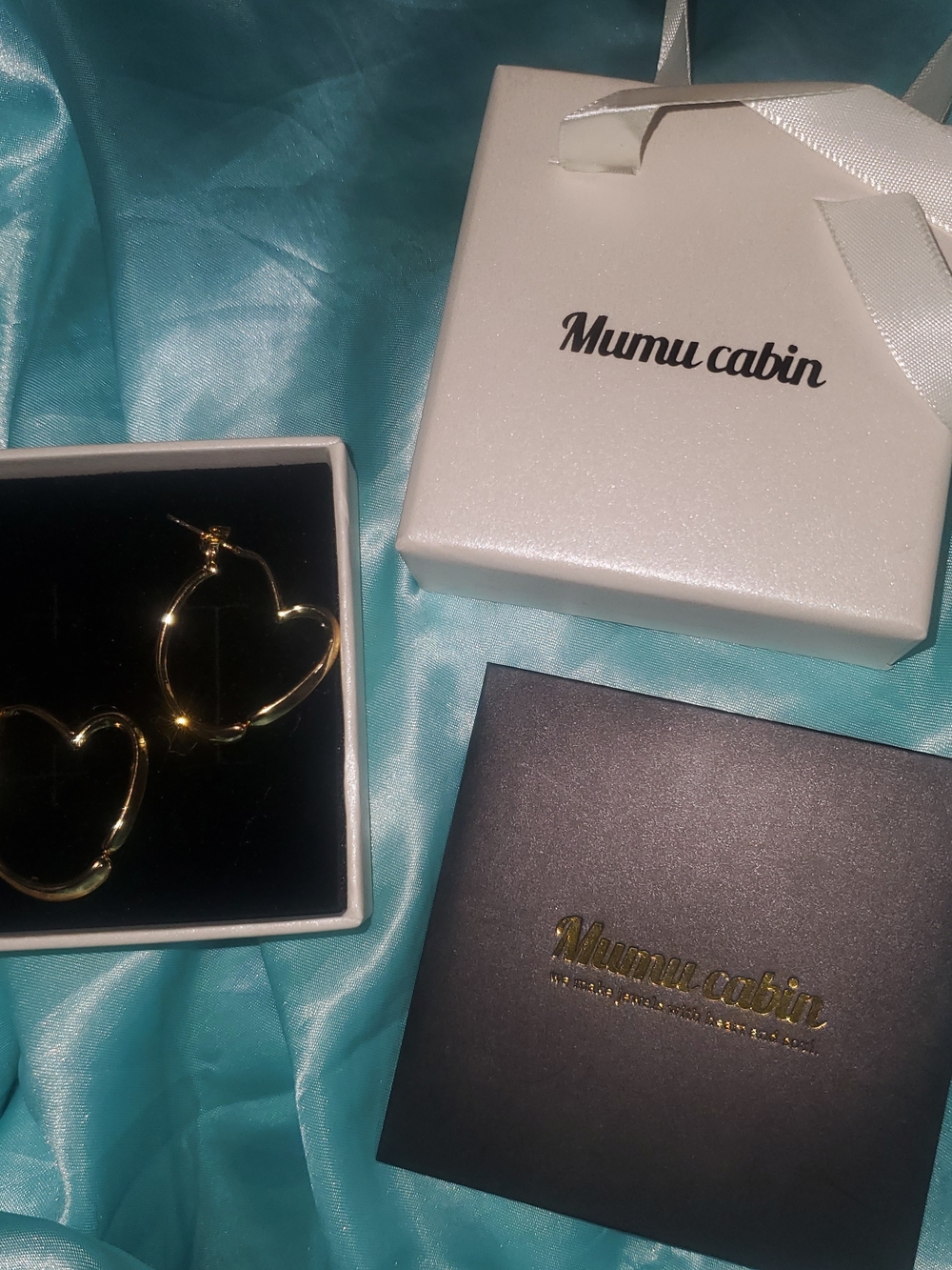 J25
Mumu Cabin 925 Sterling Silver Open Heart Gold Hoops Complete Packaging
